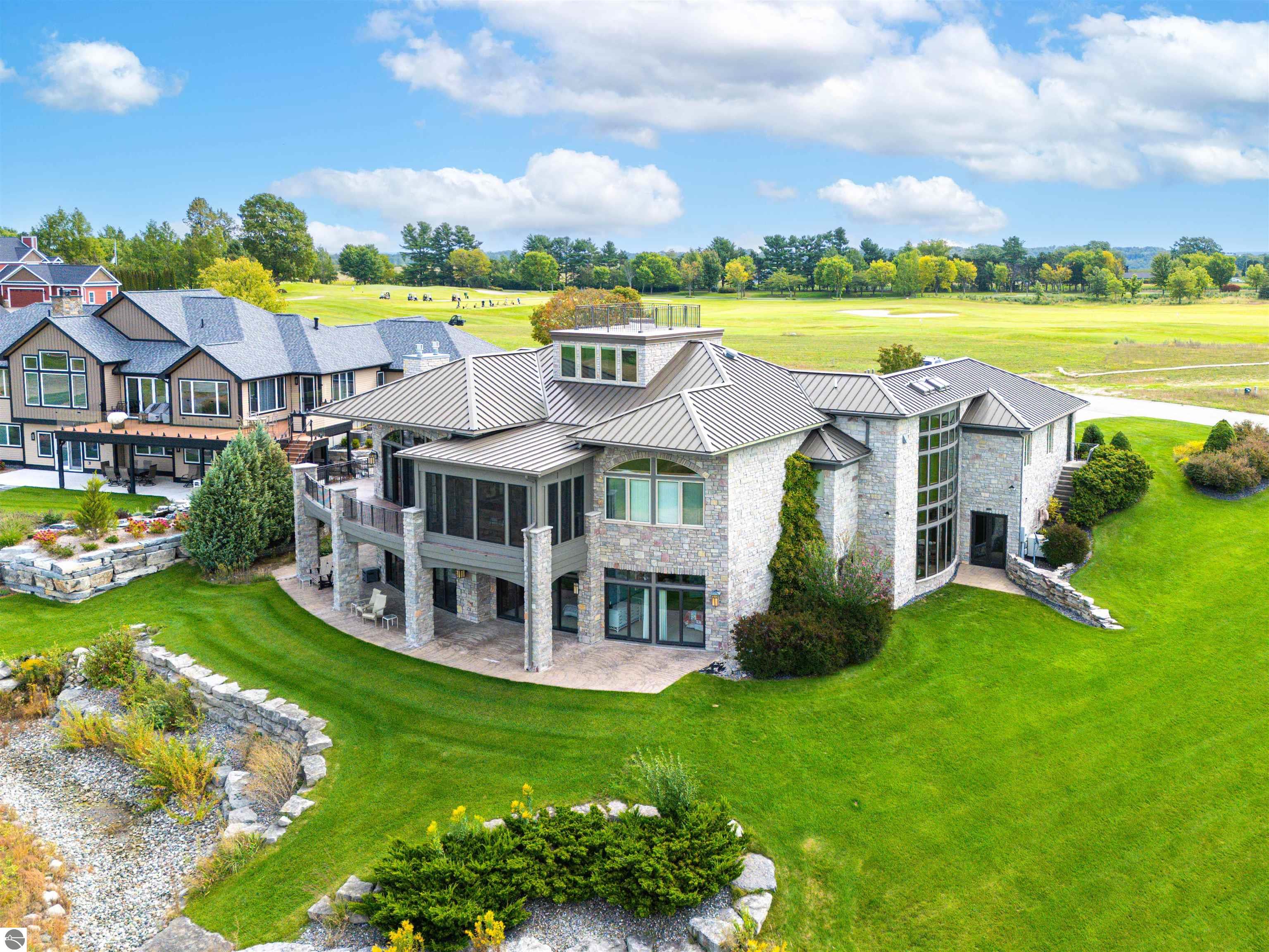 Properties Available 1 - 1 4173 Dornoch Court