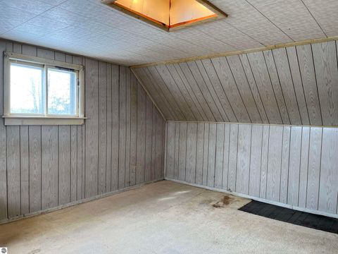 Tiny photo for 10836 30th Avenue, Evart, MI 49631 (MLS # 1942997)