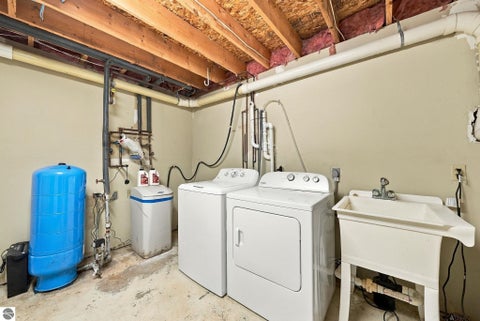 Tiny photo for 2901 Old Farm Lane, Traverse City, MI 49685 (MLS # 1951675)