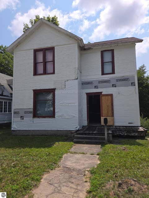 Photo of 412 E Nelson ST, Cadillac, MI 49601 (MLS # 1949338)