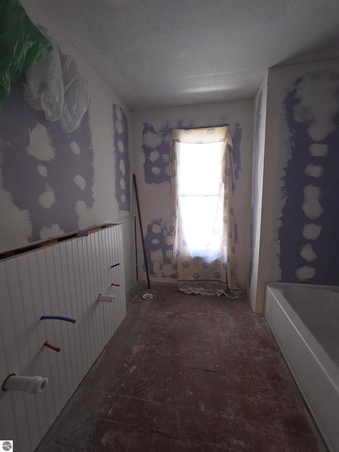 Tiny photo for 412 E Nelson ST, Cadillac, MI 49601 (MLS # 1949338)