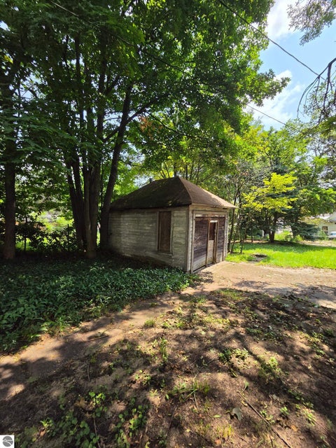 Tiny photo for 412 E Nelson ST, Cadillac, MI 49601 (MLS # 1949338)