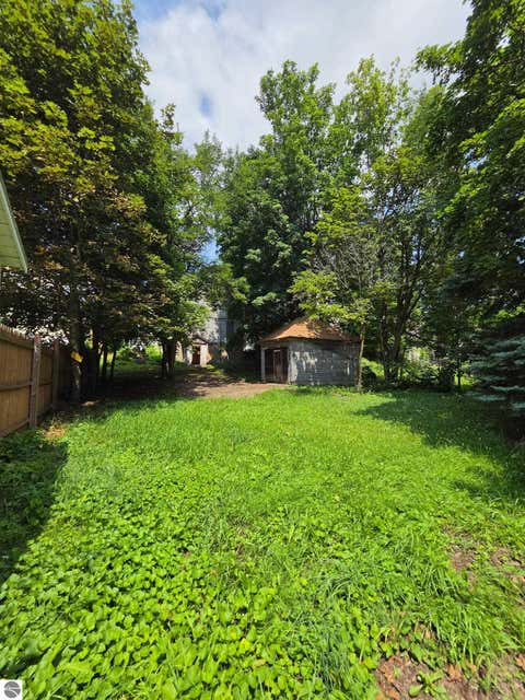 Tiny photo for 412 E Nelson ST, Cadillac, MI 49601 (MLS # 1949338)