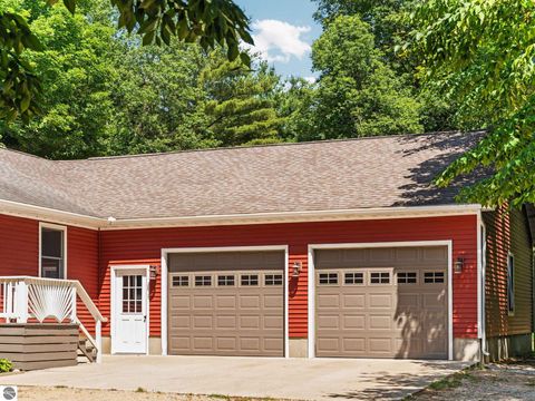 Tiny photo for 3551 Donna Lane, Cadillac, MI 49601 (MLS # 1947825)