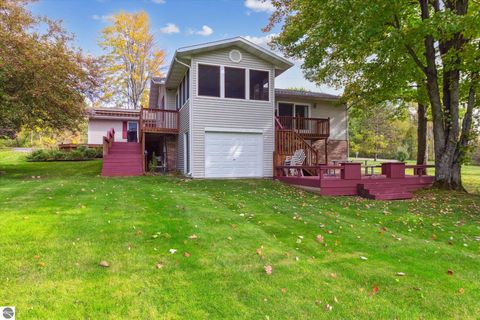 Tiny photo for 1132 Clubhouse Drive, Lake Isabella, MI 48893 (MLS # 1945145)