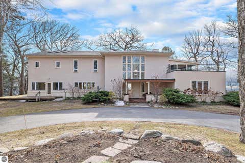 Tiny photo for 501 Michigan Avenue, Frankfort, MI 49635 (MLS # 1945300)