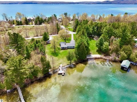 Photo of 4515 W Glen Eden Drive, Glen Arbor, MI 49636 (MLS # 1945137)