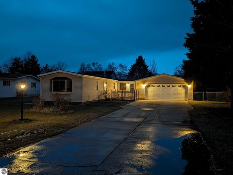 Tiny photo for 5215 Bertshire Drive, Mt Pleasant, MI 48858 (MLS # 1941704)