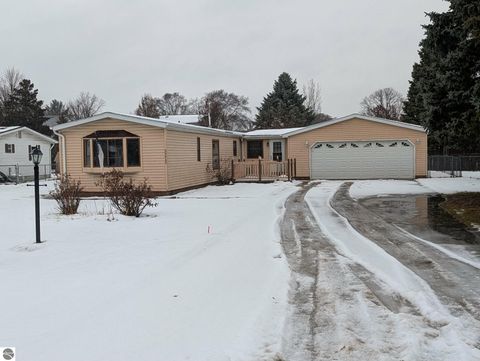Photo of 5215 Bertshire Drive, Mt Pleasant, MI 48858 (MLS # 1941704)