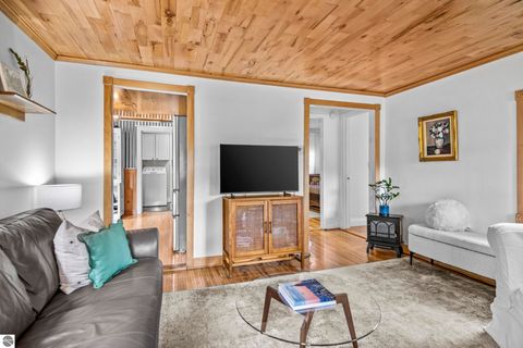 Tiny photo for 914 S Maple Street, Traverse City, MI 49684 (MLS # 1946438)