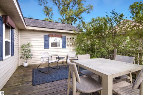 Tiny photo for 914 S Maple Street, Traverse City, MI 49684 (MLS # 1946438)