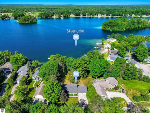 Tiny photo for 60 Park Street, Traverse City, MI 49685 (MLS # 1947120)