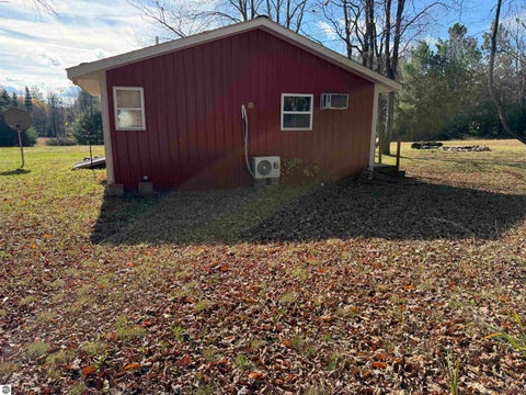 Tiny photo for 20688 Hibma Road, Tustin, MI 49688 (MLS # 1952101)