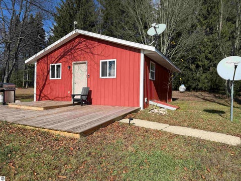 Tiny photo for 20688 Hibma Road, Tustin, MI 49688 (MLS # 1952101)