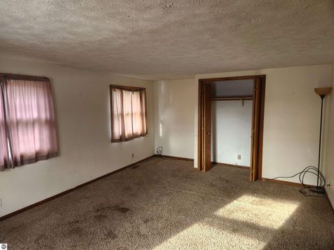 Tiny photo for 104 E Sexton Street, Breckenridge, MI 48615 (MLS # 1943207)