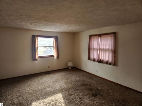 Tiny photo for 104 E Sexton Street, Breckenridge, MI 48615 (MLS # 1943207)