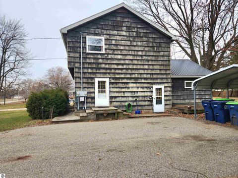 Tiny photo for 104 E Sexton Street, Breckenridge, MI 48615 (MLS # 1943207)