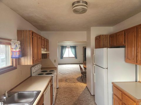 Tiny photo for 104 E Sexton Street, Breckenridge, MI 48615 (MLS # 1943207)