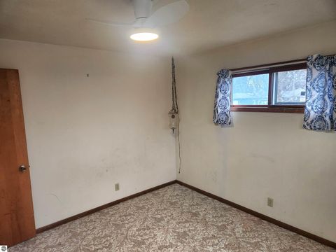 Tiny photo for 104 E Sexton Street, Breckenridge, MI 48615 (MLS # 1943207)