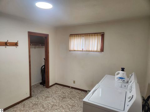 Tiny photo for 104 E Sexton Street, Breckenridge, MI 48615 (MLS # 1943207)