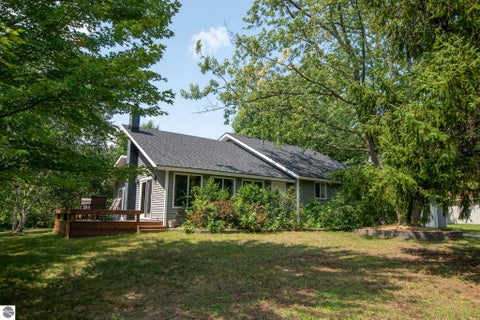 Tiny photo for 5994 Marilyn Court, Traverse City, MI 49685 (MLS # 1949209)
