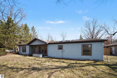Tiny photo for 3949 S Alamando Road, St Louis, MI 48880 (MLS # 1943128)