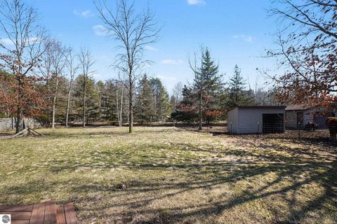 Tiny photo for 3949 S Alamando Road, St Louis, MI 48880 (MLS # 1943128)