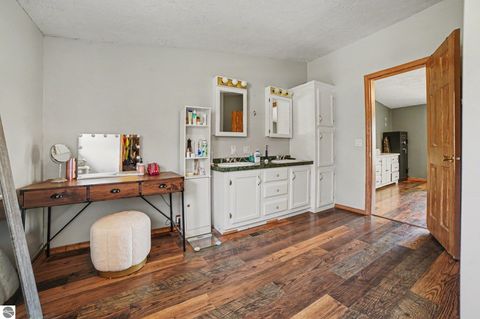 Tiny photo for 3949 S Alamando Road, St Louis, MI 48880 (MLS # 1943128)