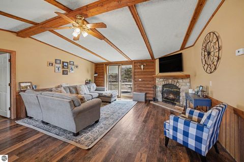 Tiny photo for 3949 S Alamando Road, St Louis, MI 48880 (MLS # 1943128)