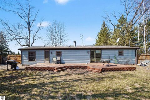 Tiny photo for 3949 S Alamando Road, St Louis, MI 48880 (MLS # 1943128)