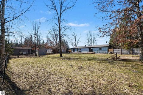 Tiny photo for 3949 S Alamando Road, St Louis, MI 48880 (MLS # 1943128)