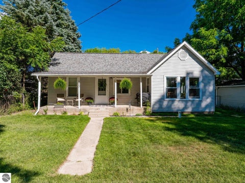 Tiny photo for 1667 Ewing Street, Traverse City, MI 49637 (MLS # 1949506)