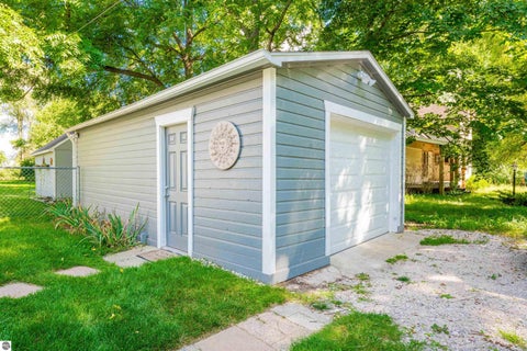 Tiny photo for 1667 Ewing Street, Traverse City, MI 49637 (MLS # 1949506)