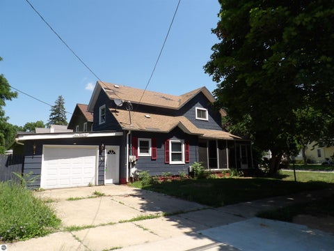 Photo for 325 Walnut
