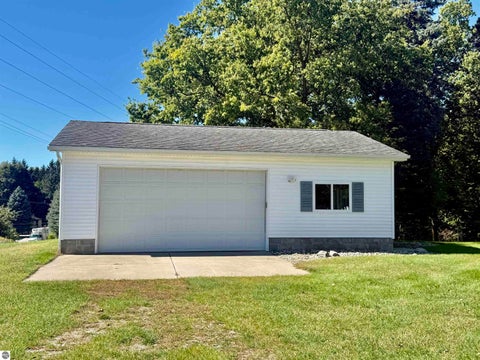 Tiny photo for 135 Fox Place, St Louis, MI 48880 (MLS # 1950931)