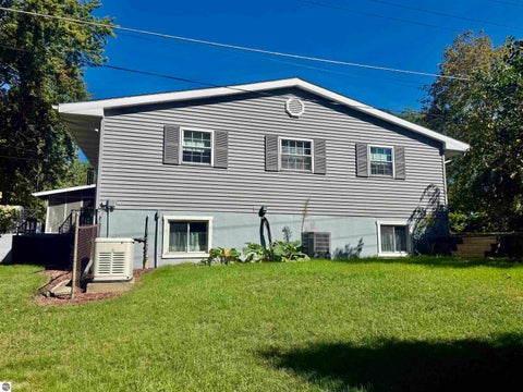 Tiny photo for 135 Fox Place, St Louis, MI 48880 (MLS # 1950931)