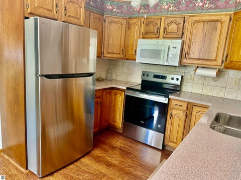 Tiny photo for 135 Fox Place, St Louis, MI 48880 (MLS # 1950931)