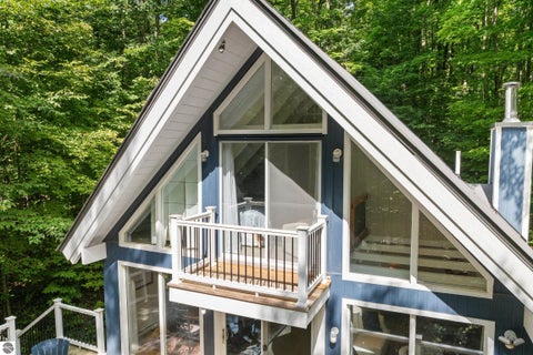 Tiny photo for 6631 Wasservalden Strasse, Bellaire, MI 49615 (MLS # 1950258)