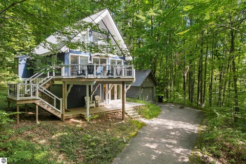 Tiny photo for 6631 Wasservalden Strasse, Bellaire, MI 49615 (MLS # 1950258)