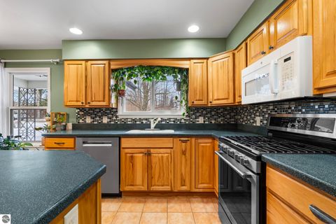 Tiny photo for 12289 Boyne City Road, Charlevoix, MI 49720 (MLS # 1941586)