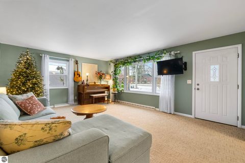 Tiny photo for 12289 Boyne City Road, Charlevoix, MI 49720 (MLS # 1941586)