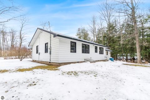 Tiny photo for 12289 Boyne City Road, Charlevoix, MI 49720 (MLS # 1941586)