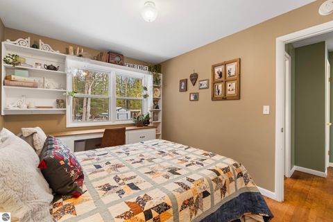 Tiny photo for 12289 Boyne City Road, Charlevoix, MI 49720 (MLS # 1941586)