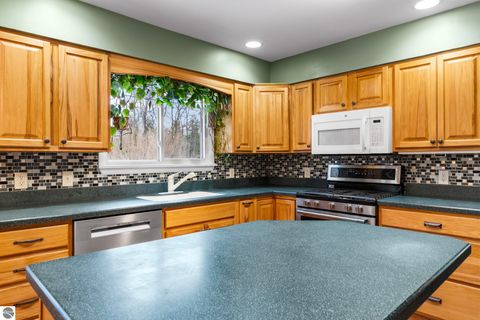 Tiny photo for 12289 Boyne City Road, Charlevoix, MI 49720 (MLS # 1941586)