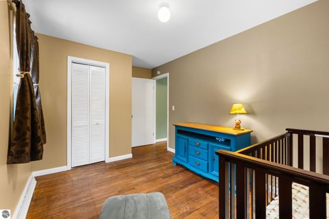 Tiny photo for 12289 Boyne City Road, Charlevoix, MI 49720 (MLS # 1941586)