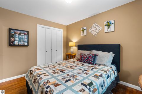 Tiny photo for 12289 Boyne City Road, Charlevoix, MI 49720 (MLS # 1941586)