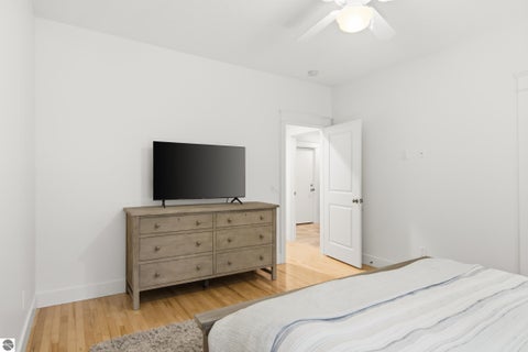 Tiny photo for 6 Twisted Oak KNL, Glen Arbor, MI 49636 (MLS # 1948094)
