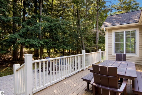 Tiny photo for 6 Twisted Oak KNL, Glen Arbor, MI 49636 (MLS # 1948094)