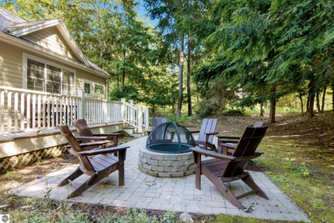 Tiny photo for 6 Twisted Oak KNL, Glen Arbor, MI 49636 (MLS # 1948094)