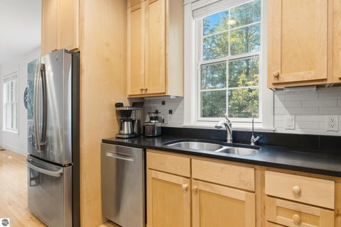 Tiny photo for 6 Twisted Oak KNL, Glen Arbor, MI 49636 (MLS # 1948094)